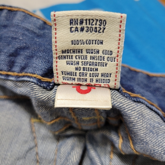 True Religion Shorts - Picture 5 of 6